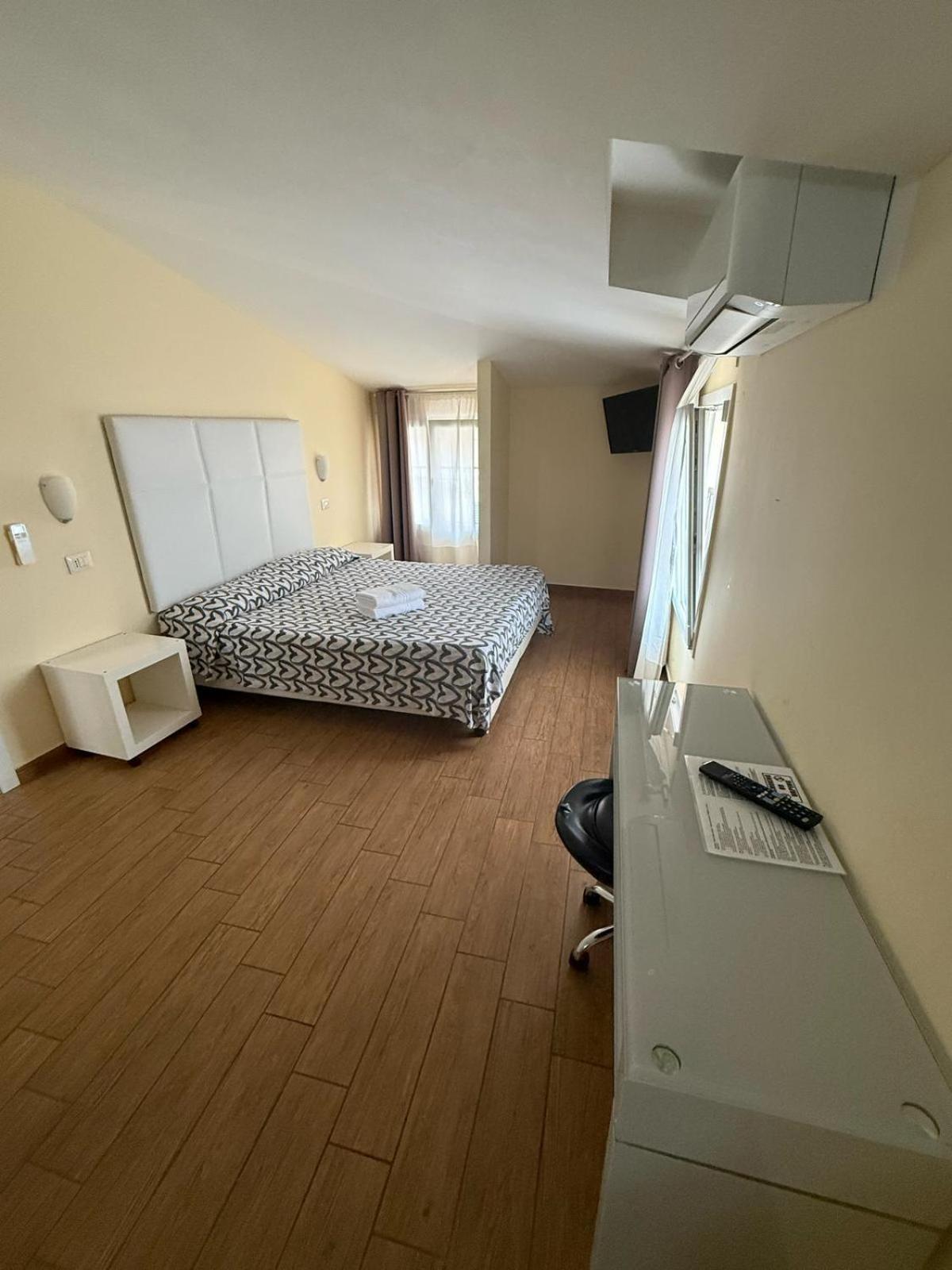 Via Mameli 5 Hotell Sanremo Exteriör bild